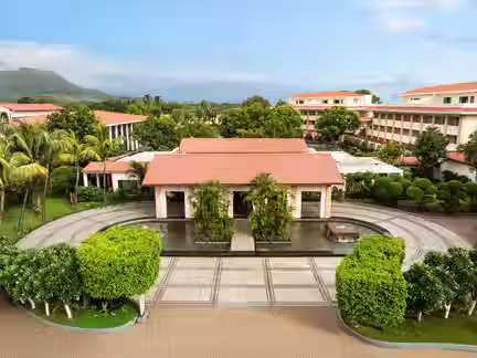 Explore 5 Heritage Palace Hotels in India with Velina