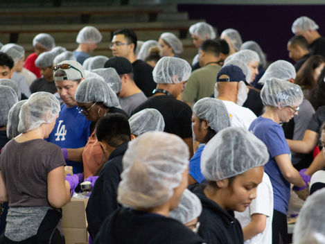 Generosity Feeds prepares 25,000 meals for hungry children in less than two hours