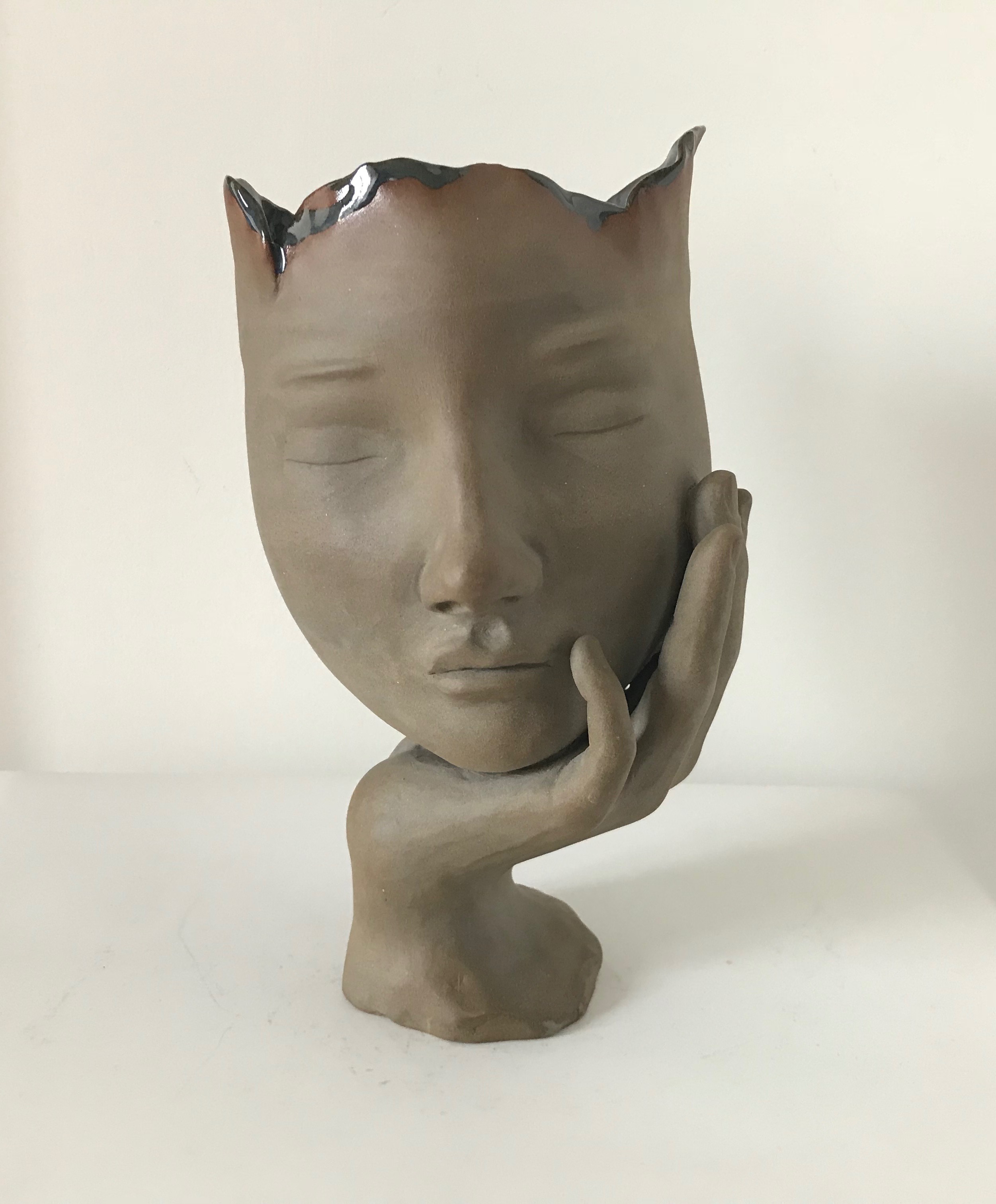 DREAMING VASE