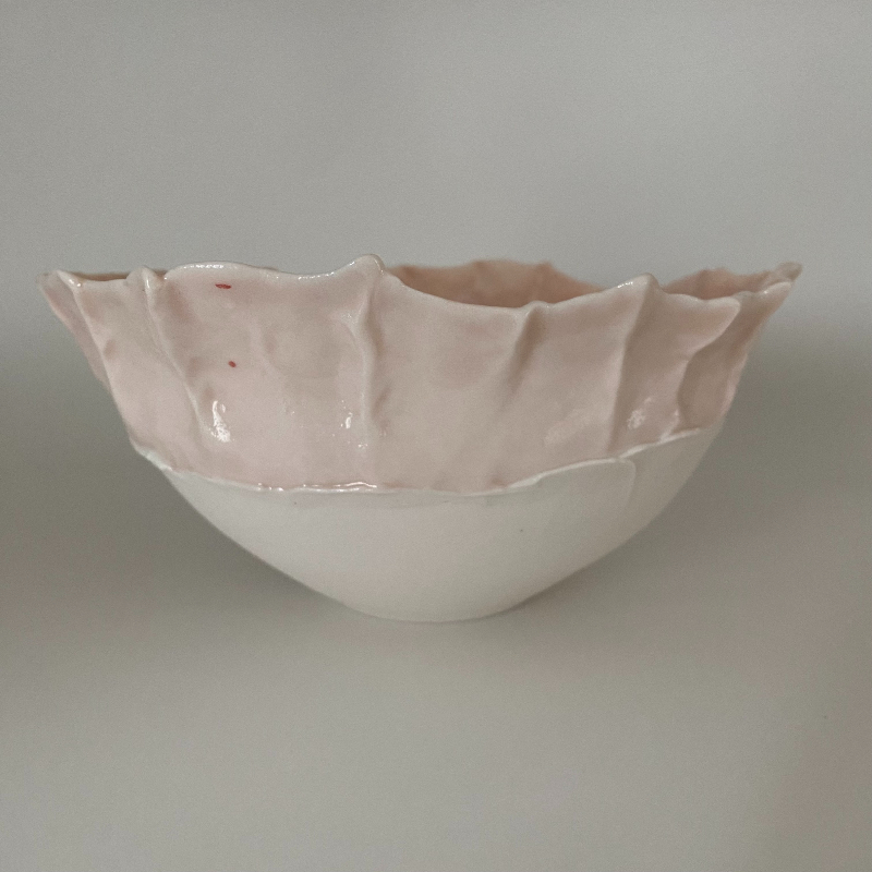 Bol froissé en porcelaine blanche