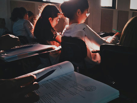 35+ Scholarships with December 2025 Deadlines