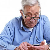 shutterstock_seniorsphones.jpg