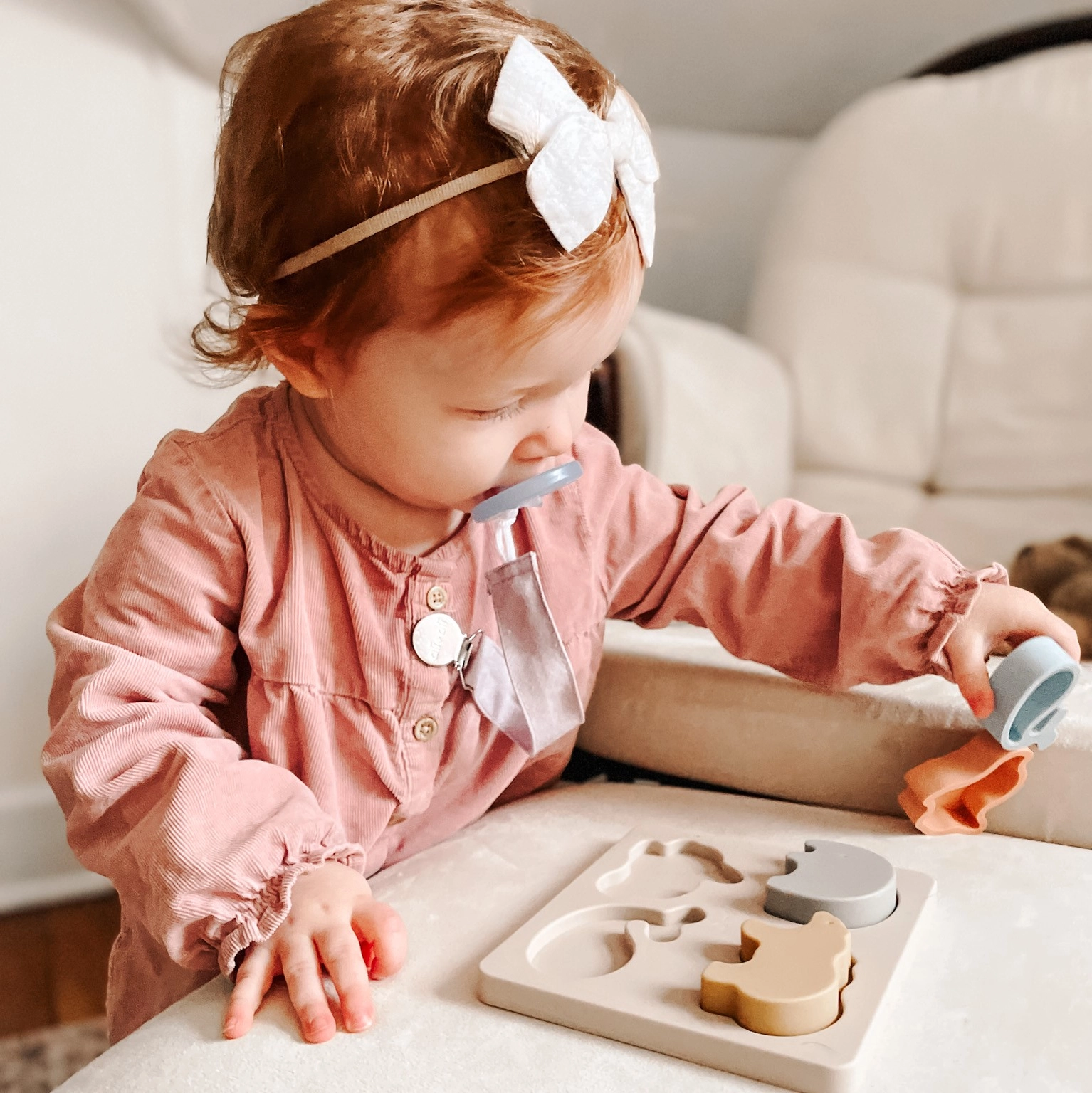toddler working puzzle