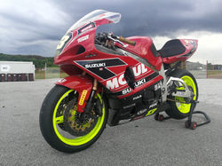 Suzuki GSXR 1000 K1 K4 Race Bike