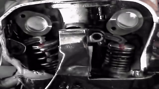 BMW Valve motion.gif
