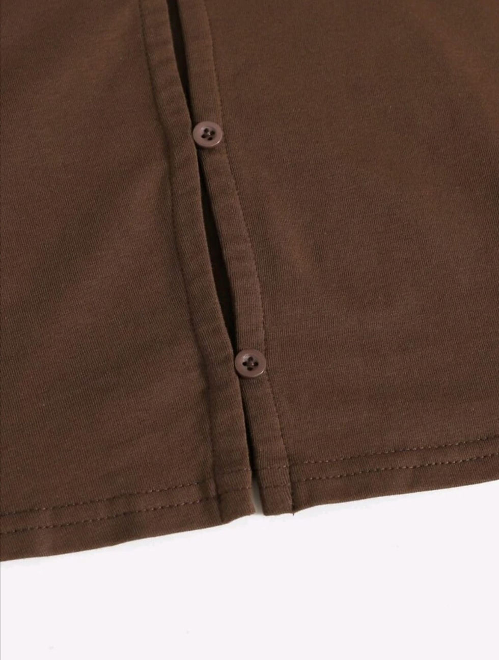 Miniatura: Camiseta corta unicolor con botón