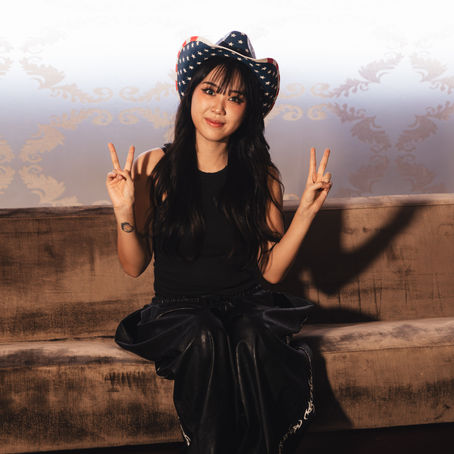 Interview + Recap: Lee Young Ji Gives Her All on the First Night of Her Debut US Tour