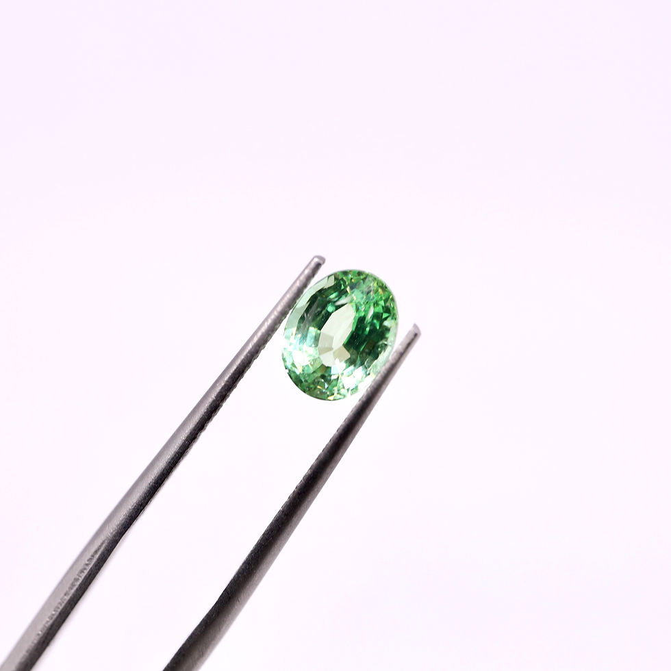 サムネイル： KORNERUPINE 2.38cts (OSKOR0003)