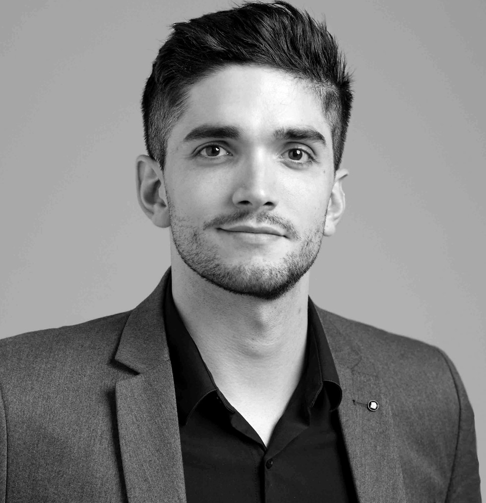 LowRes_PBHeadshotsNicolasSantos_2025_DianaRenelli_Toronto_Photographer_0085-FinalEdit_edit