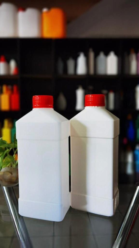 HDPE 1L Square Bottle
