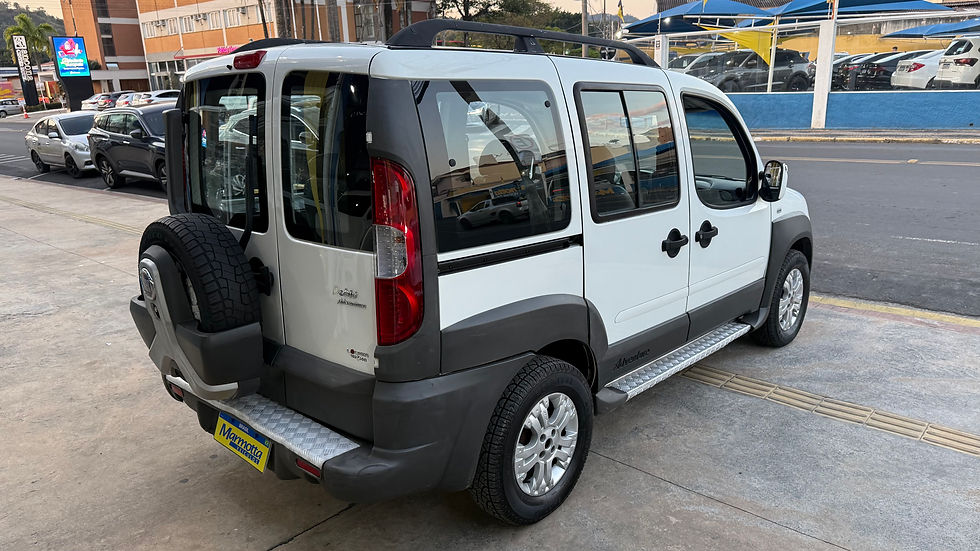 Miniatura: Fiat Doblo 2011 1.8 Adventure 6P Flex Manual
