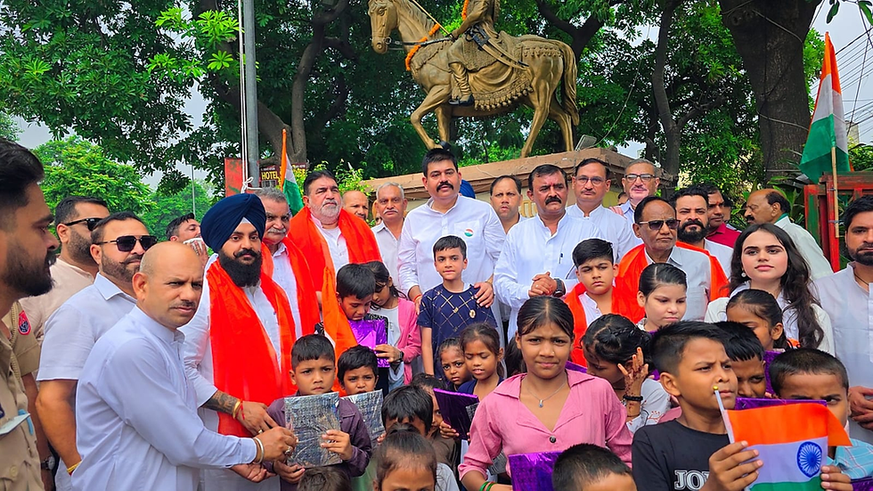 ਸ਼ਹੀਦਾਂ ਦੀਆਂ ਕੁਰਬਾਨੀਆਂ ਸਦਕਾ ਅੱਜ ਆਜ਼ਾਦੀ ਦੀ ਖੁੱਲ੍ਹੀ ਹਵਾ ਵਿੱਚ ਸਾਹ ਲੈਣ ਦਾ ਮਿਲਿਆ ਮੌਕਾ : ਡਿੰਪਲ ਰਾਣਾ