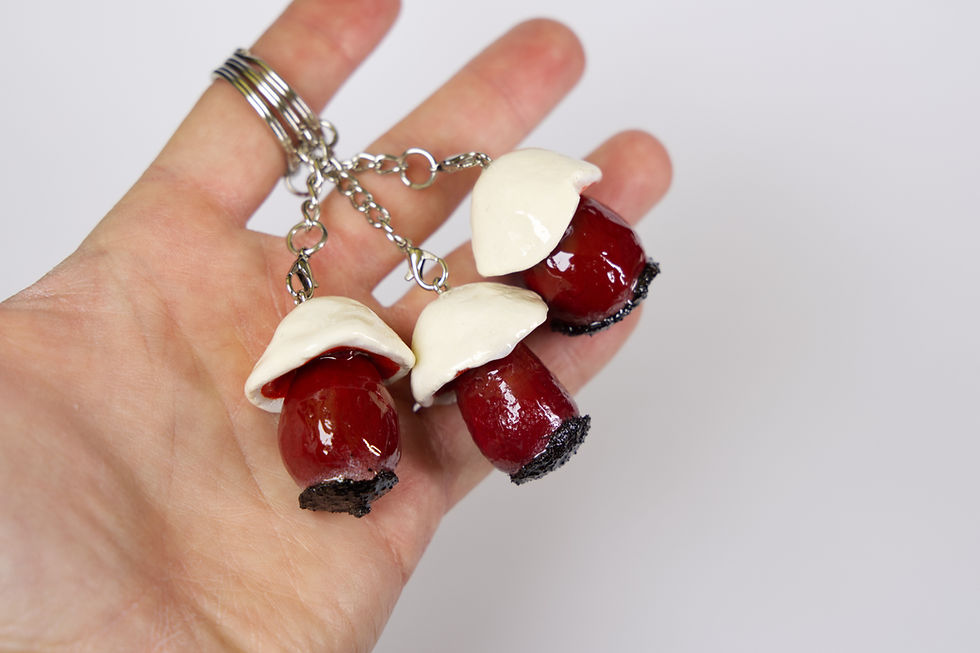 Miniaturbild: Pilz-Schlüsselanhänger, Satanspilz, handgemachte Geschenkidee von FungiCarve, Pilzvergnügt, Stefan Marxer