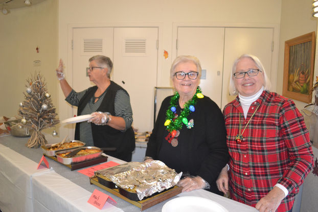 Luncheon Servers - Morrison, Finneran, and Ellis .JPG