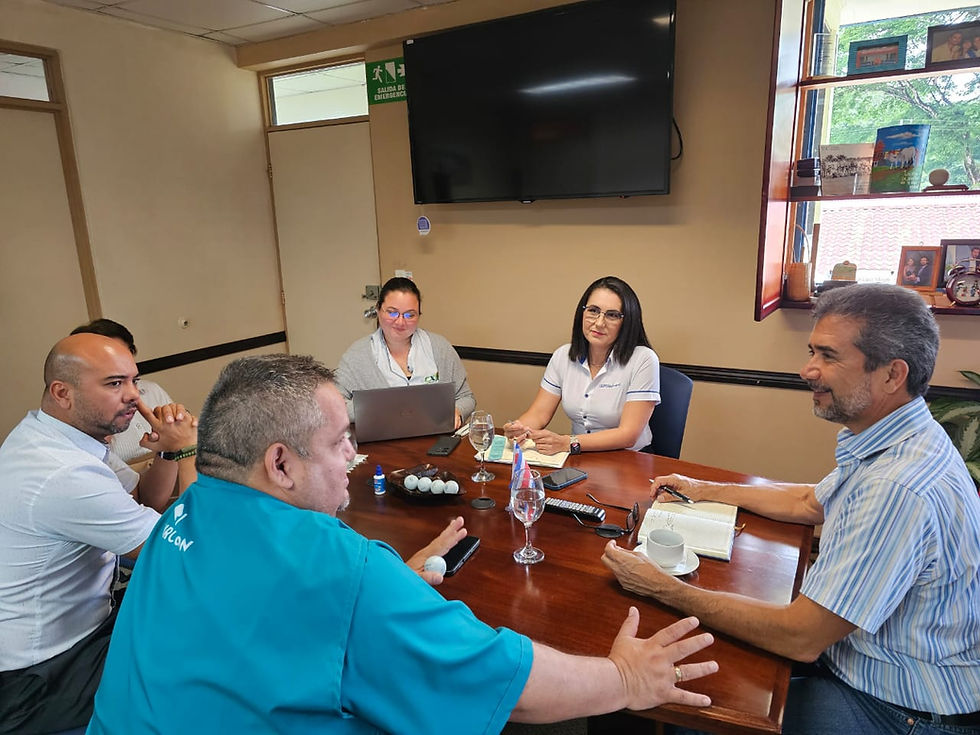 Reunión con URCOZÓN (Unión de Cooperativas de Zona Norte)