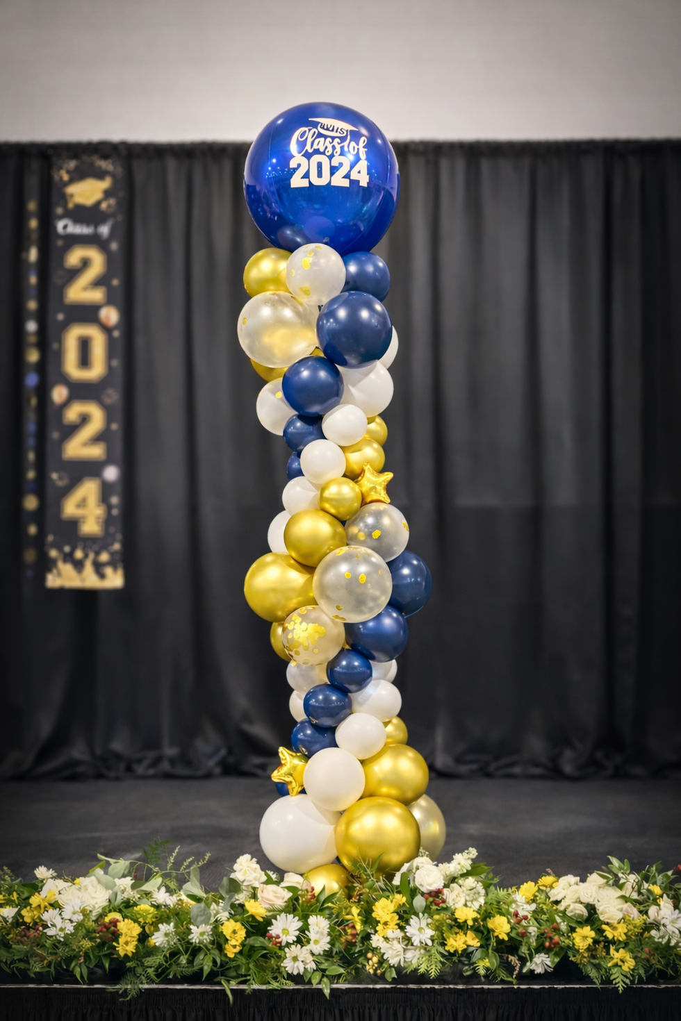 personalized-graduation-balloon-column-calgary