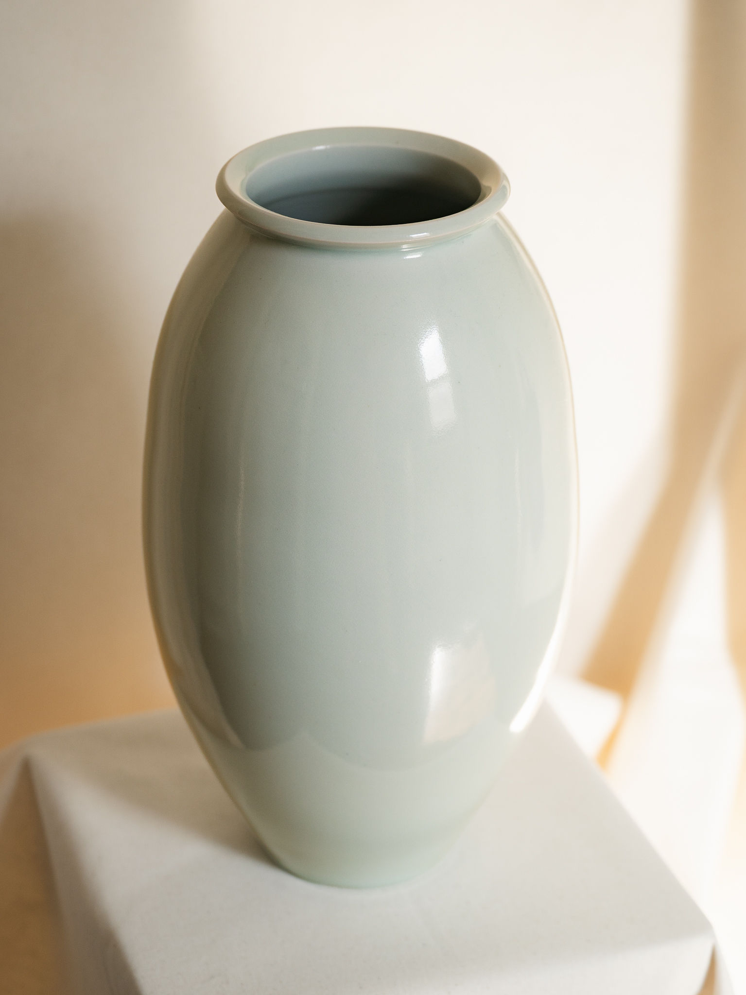 Round Vase 35