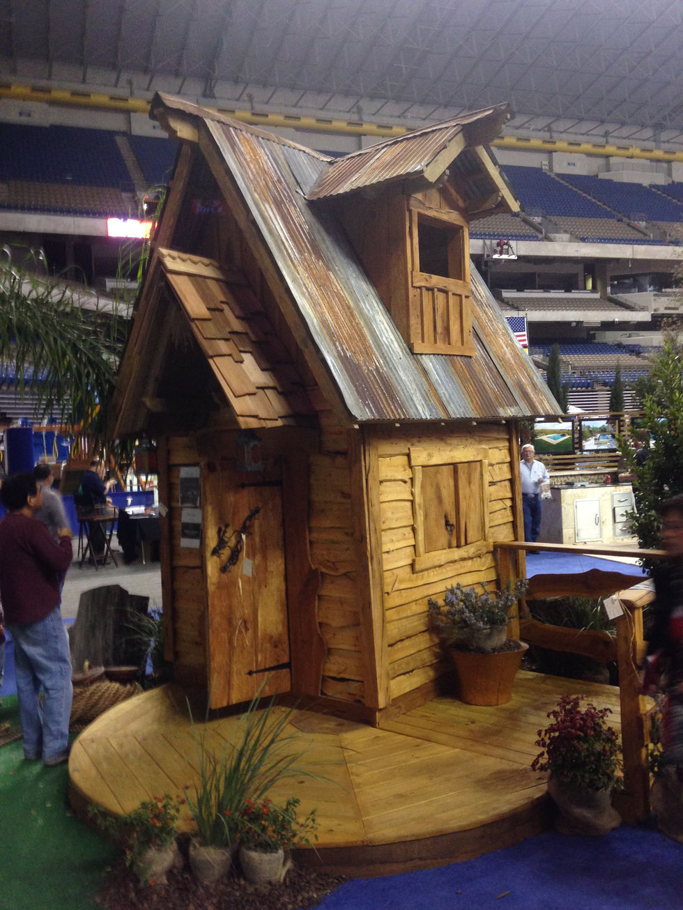 EAD8EC77-01F7-4282-9A31-94F514A5E5E3