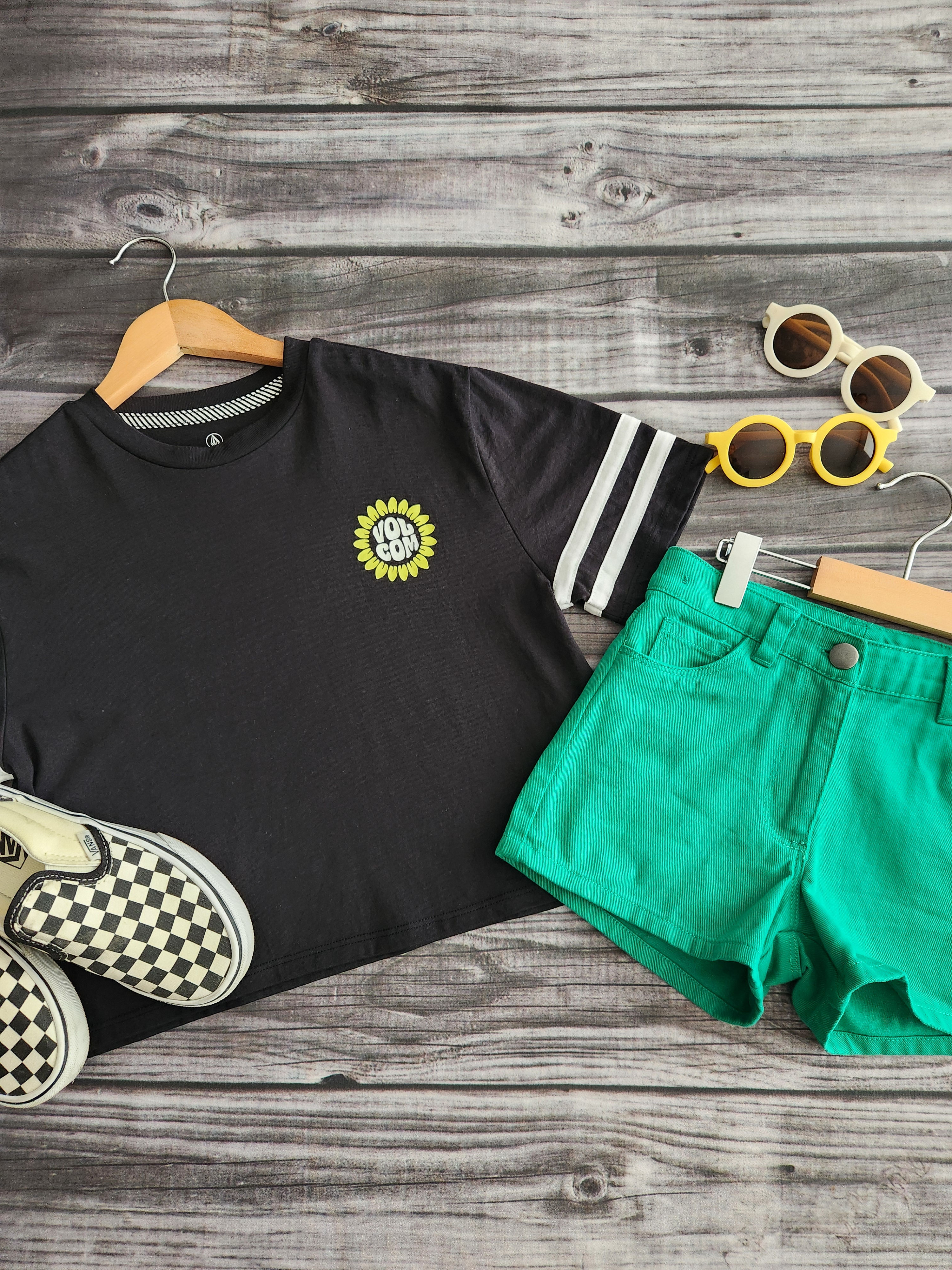 Volcom Retro Tee + Next Green Denim Shorts Sz 7-8 
