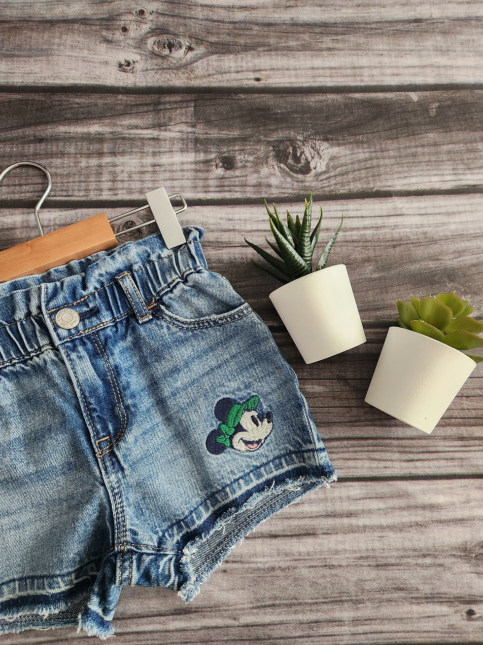 Thumbnail: Gap × Disney Minnie Denim Shorts Sz 3