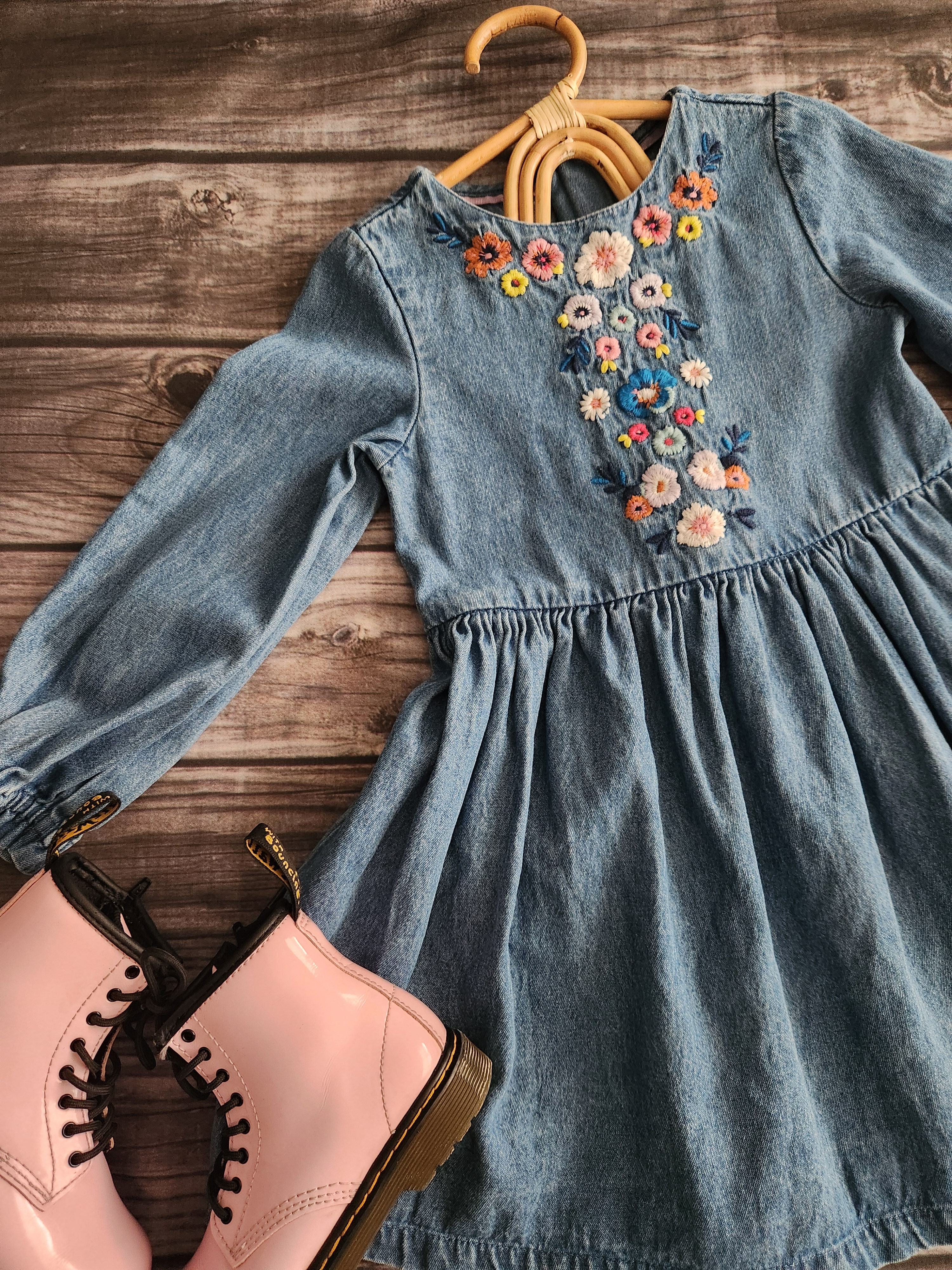 M+S Denim Floral Embroidered Dress Sz 5-6 