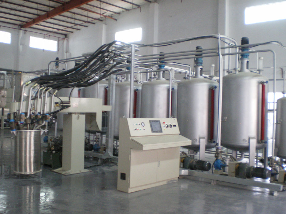 GA-03A1 油缸升降式半自動發泡機