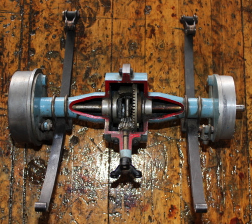 Cutaway Automobile Rear Axle Assembly | mysite-3
