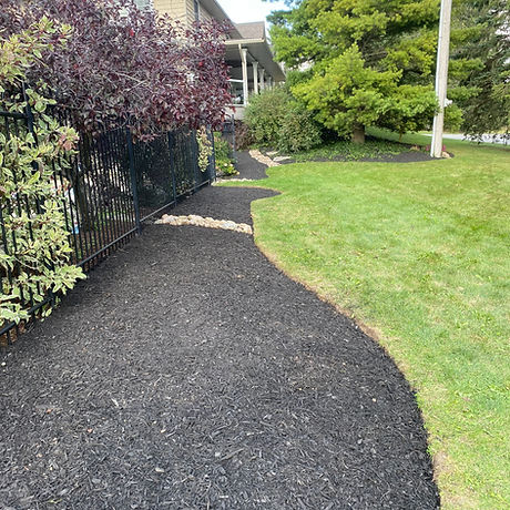 the results of weeding, mulching and edging