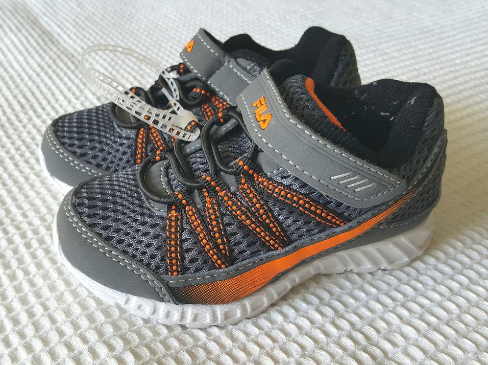 tenis fila naranja