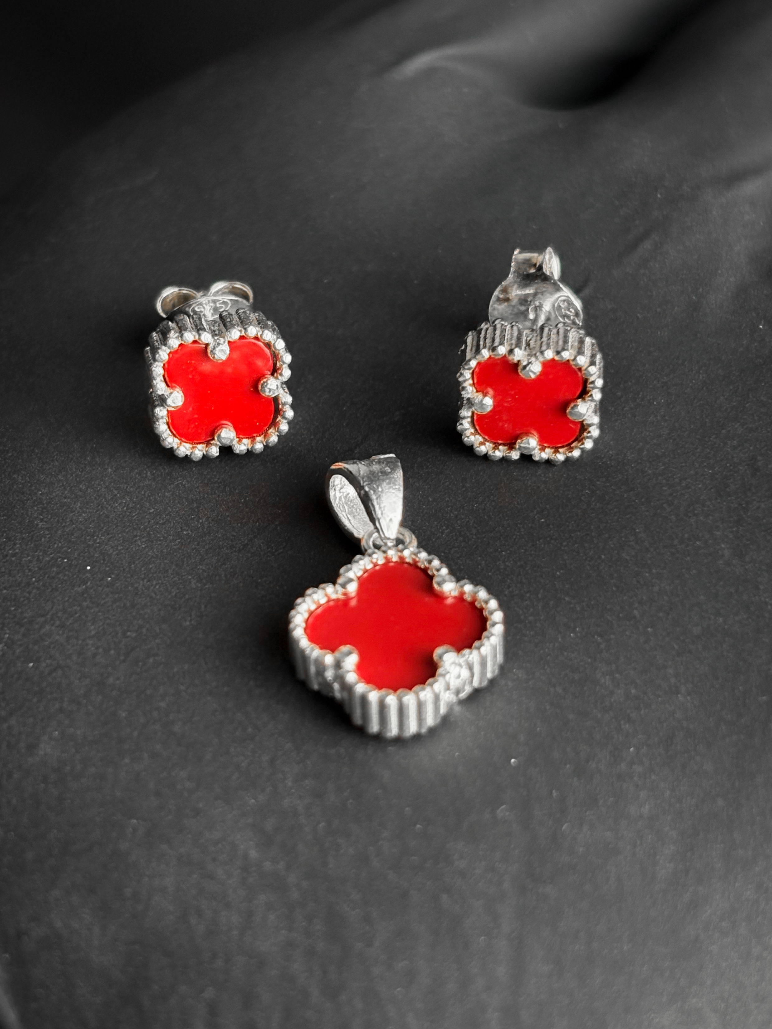 SET TREBOL ROJO / PLATA