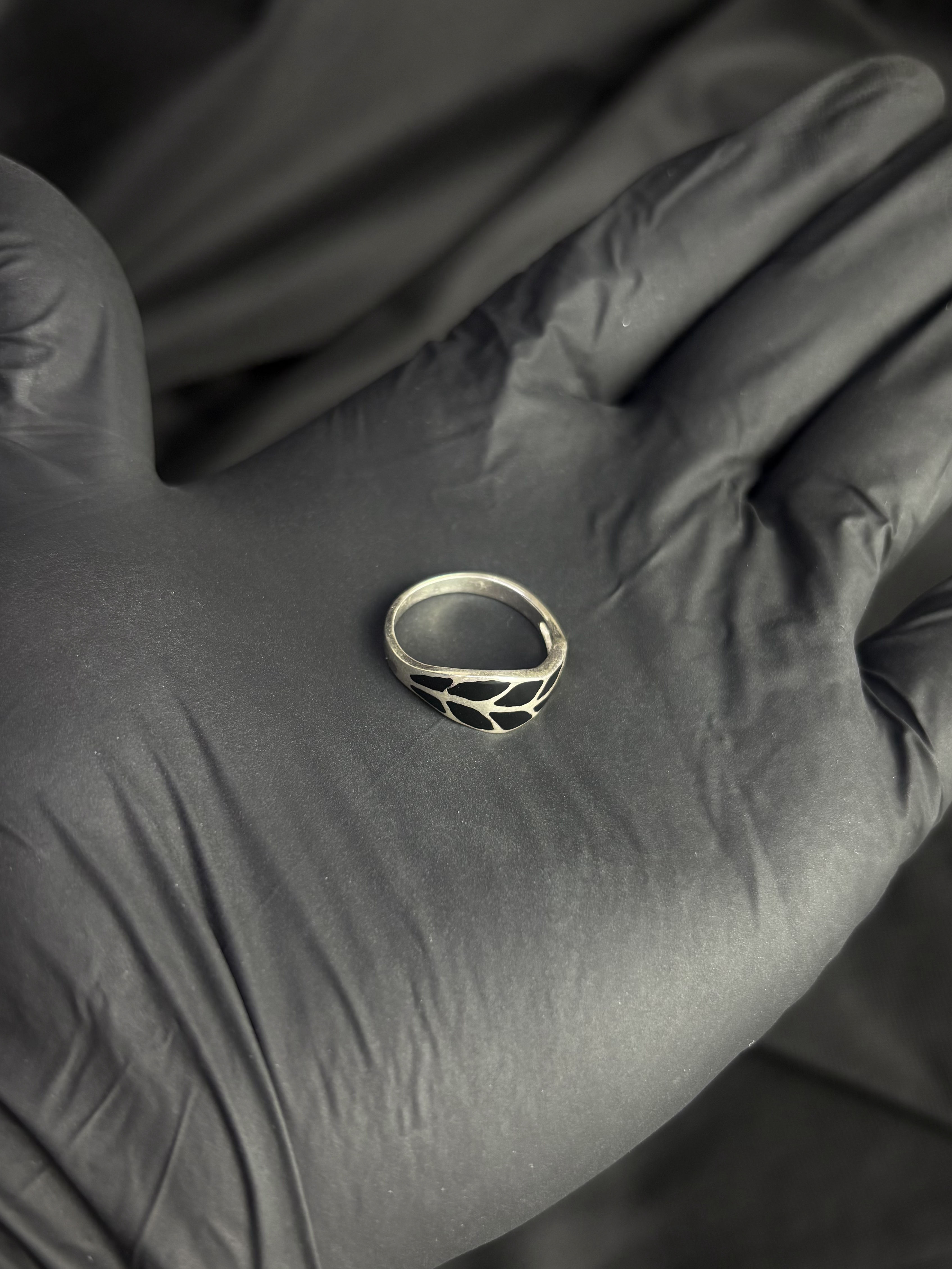 ANILLO HOJA / PLATA ENVEJECIDA / PLATA