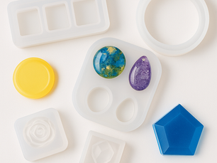 Tout comprendre sur les types de moules (silicone, PVC, etc.) : avantages et inconvénients