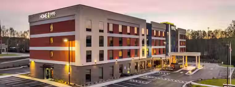 rdursht-building-dusk-two-2.avif