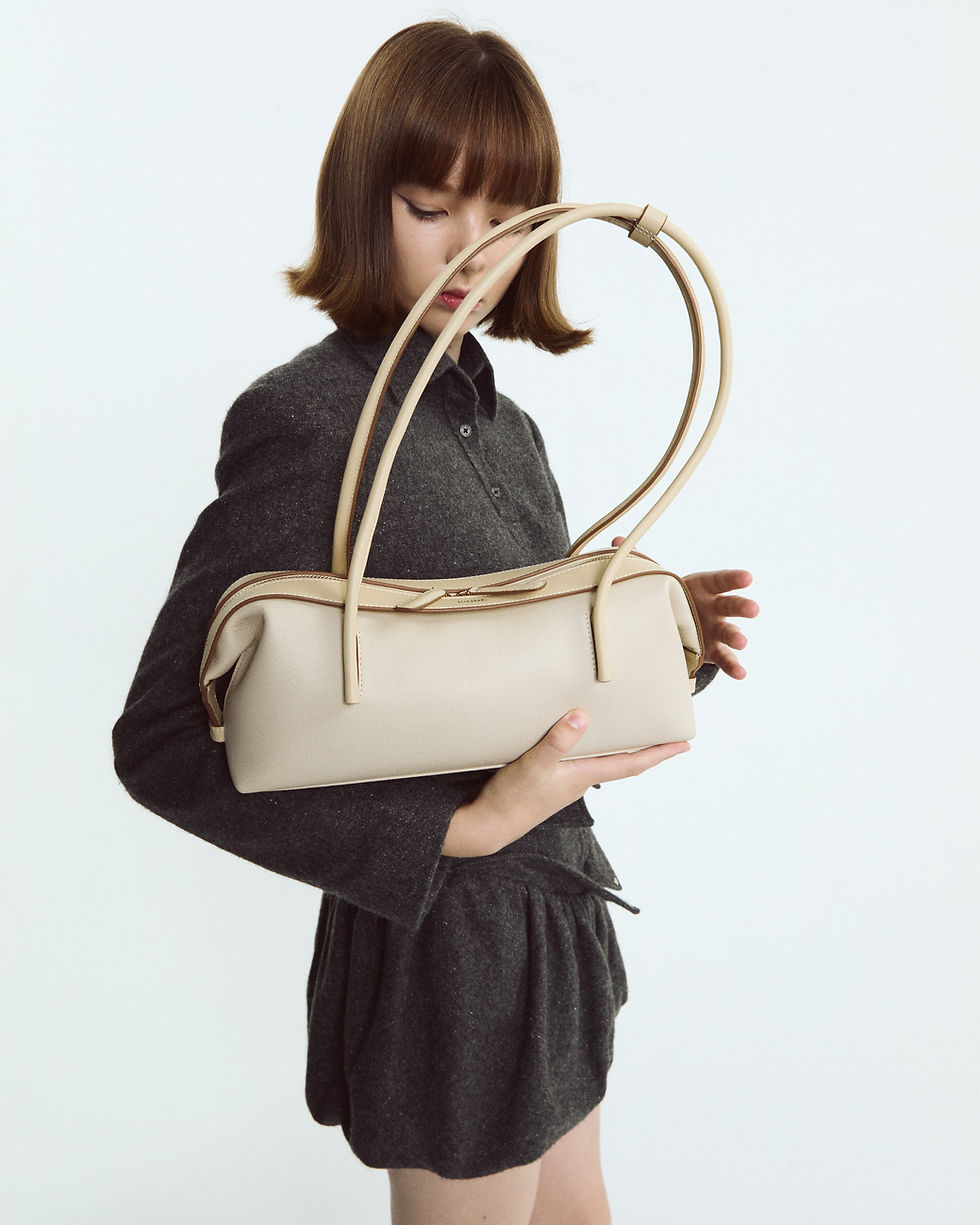 Thumbnail: SOMA SHOULDER BAG Textured-Vanilla