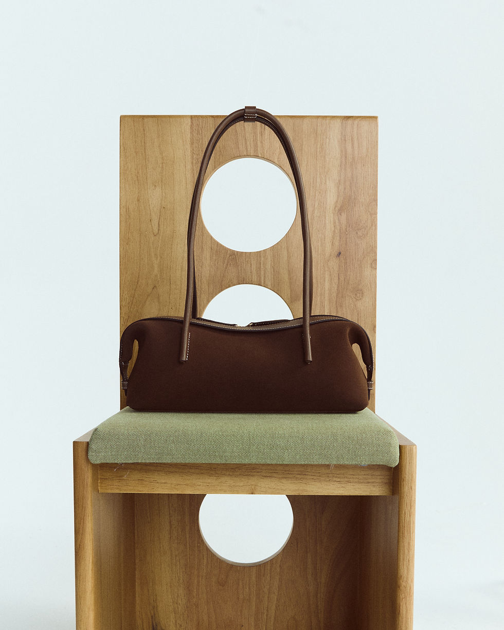 Thumbnail: SOMA SHOULDER BAG Suede-Dark Chocolate