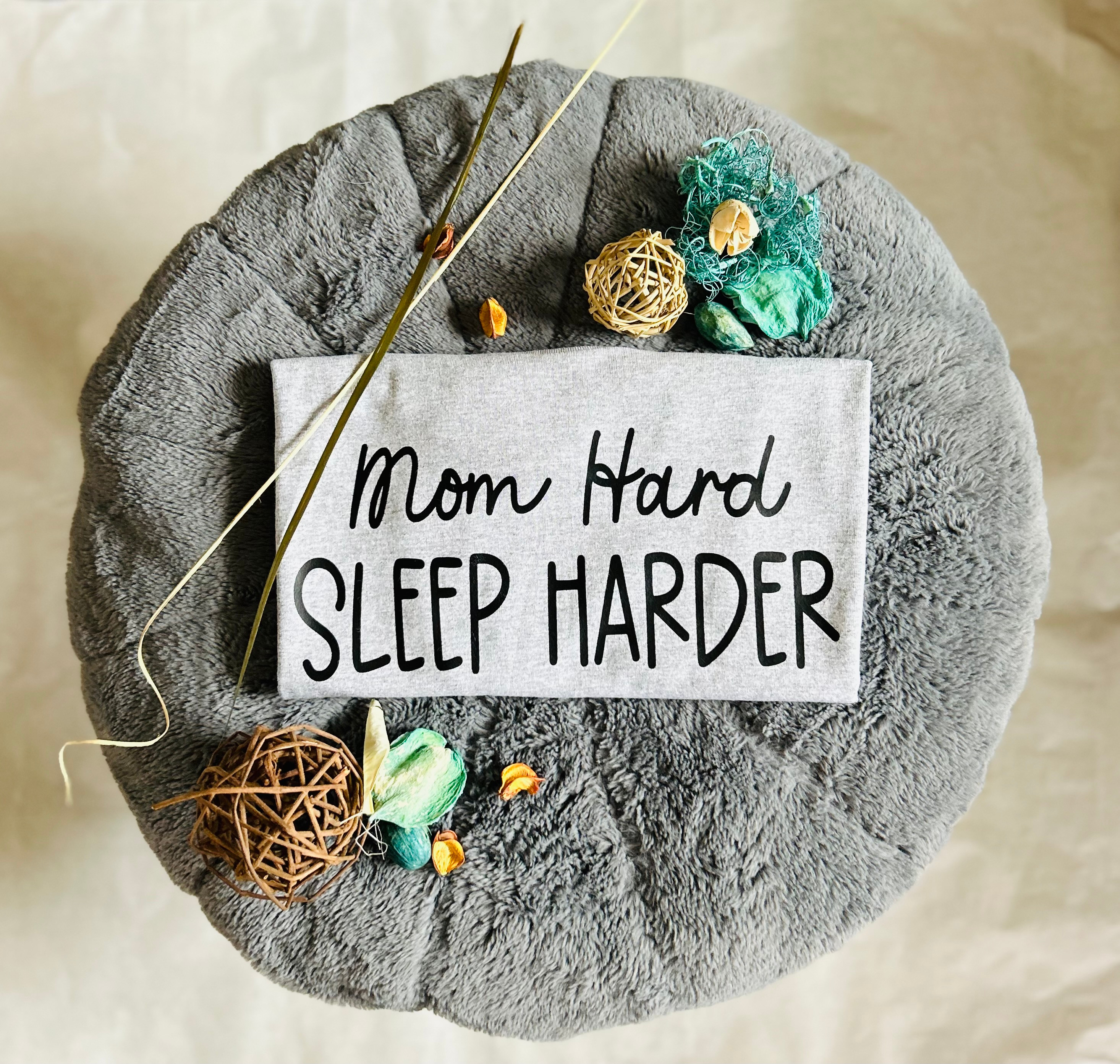 Mom Tee
