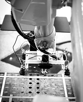 jarmoluk-robot-2791678_1920_edited.jpg