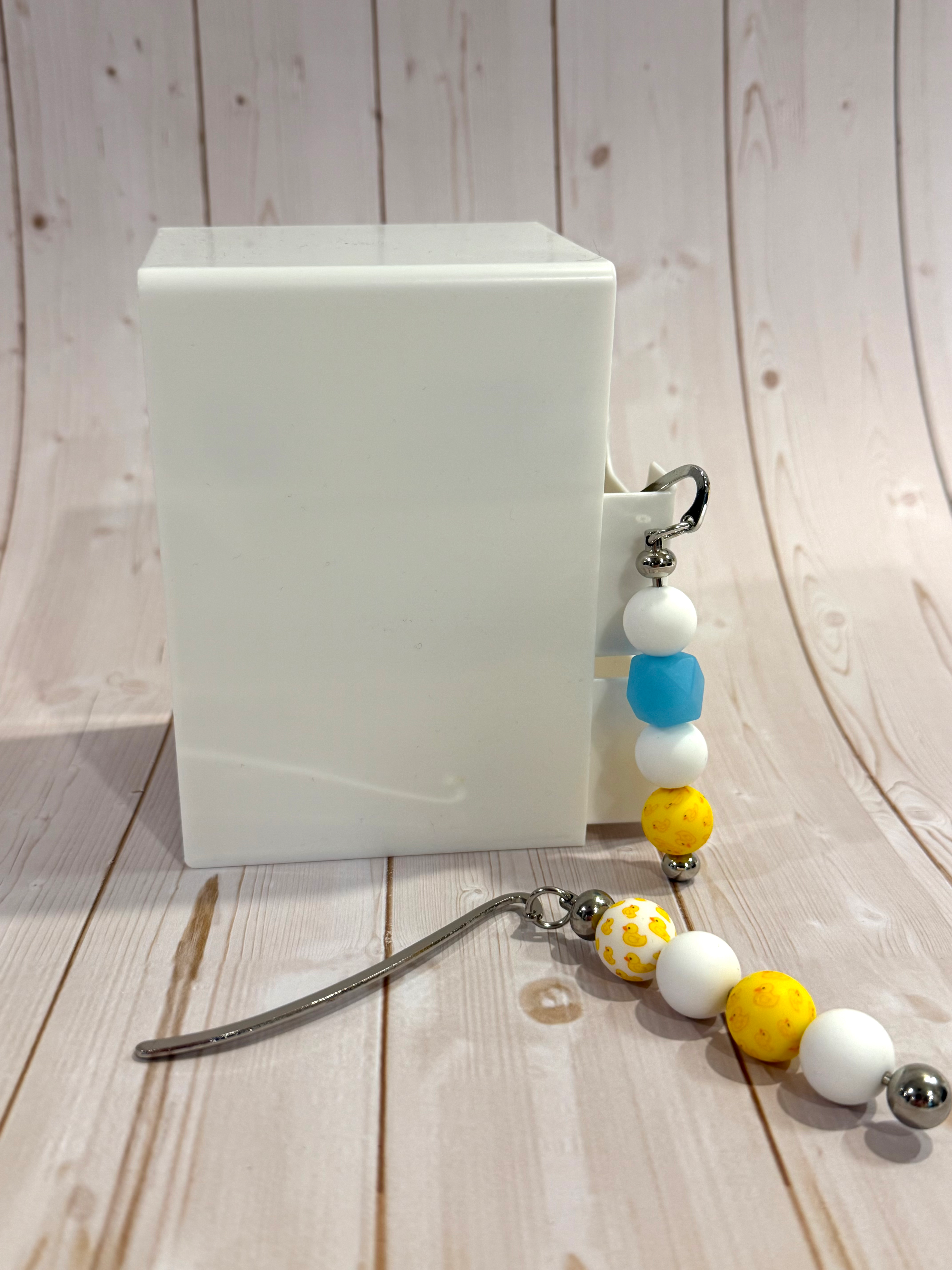 2 pack - Book mark with random silicone beads