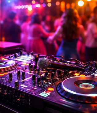 ChatGPT Image 16 de abr_edited.jpg