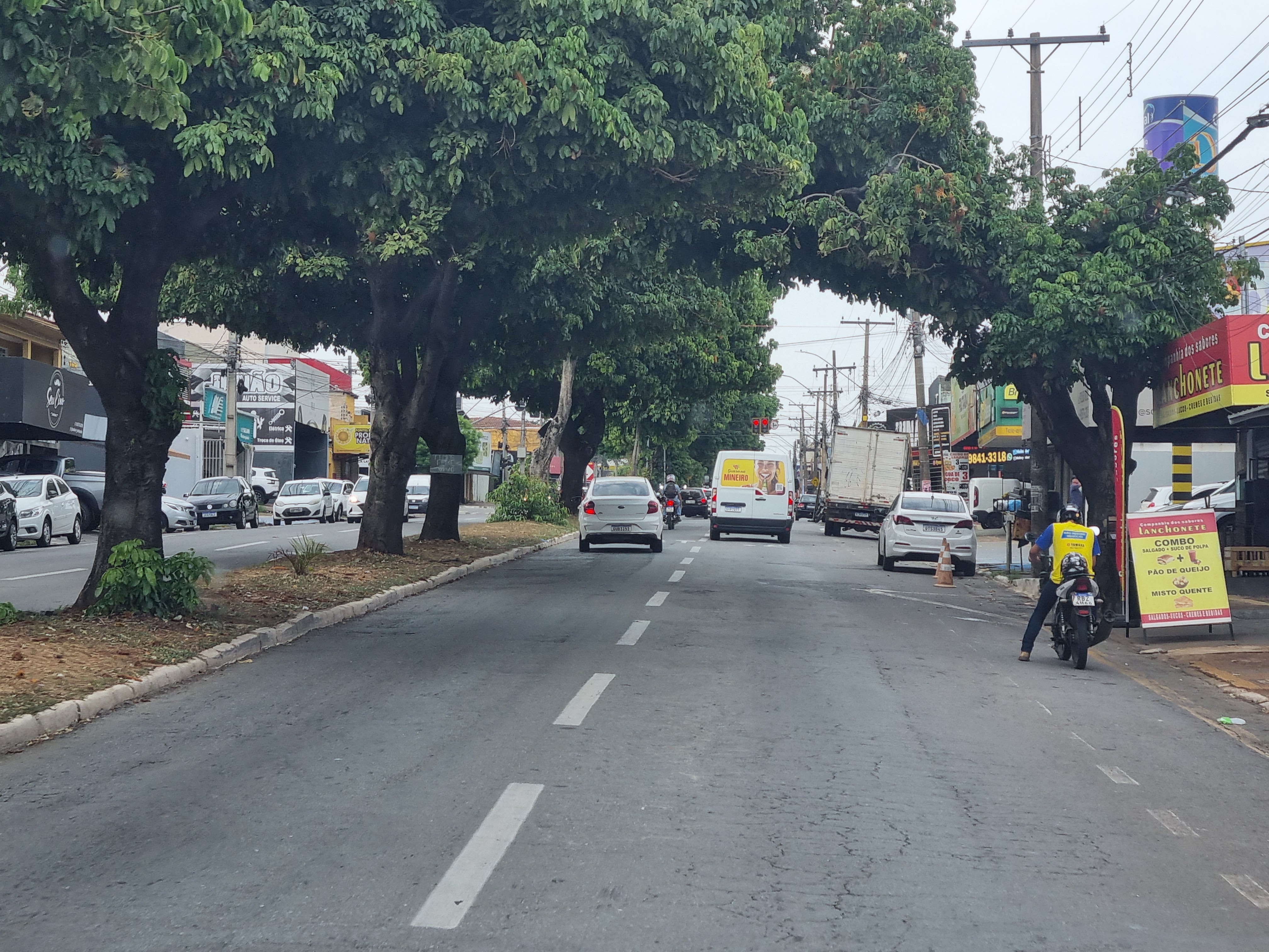 Avenida César Lattes, Novo Horizonte, Goiânia, October 31, 2025