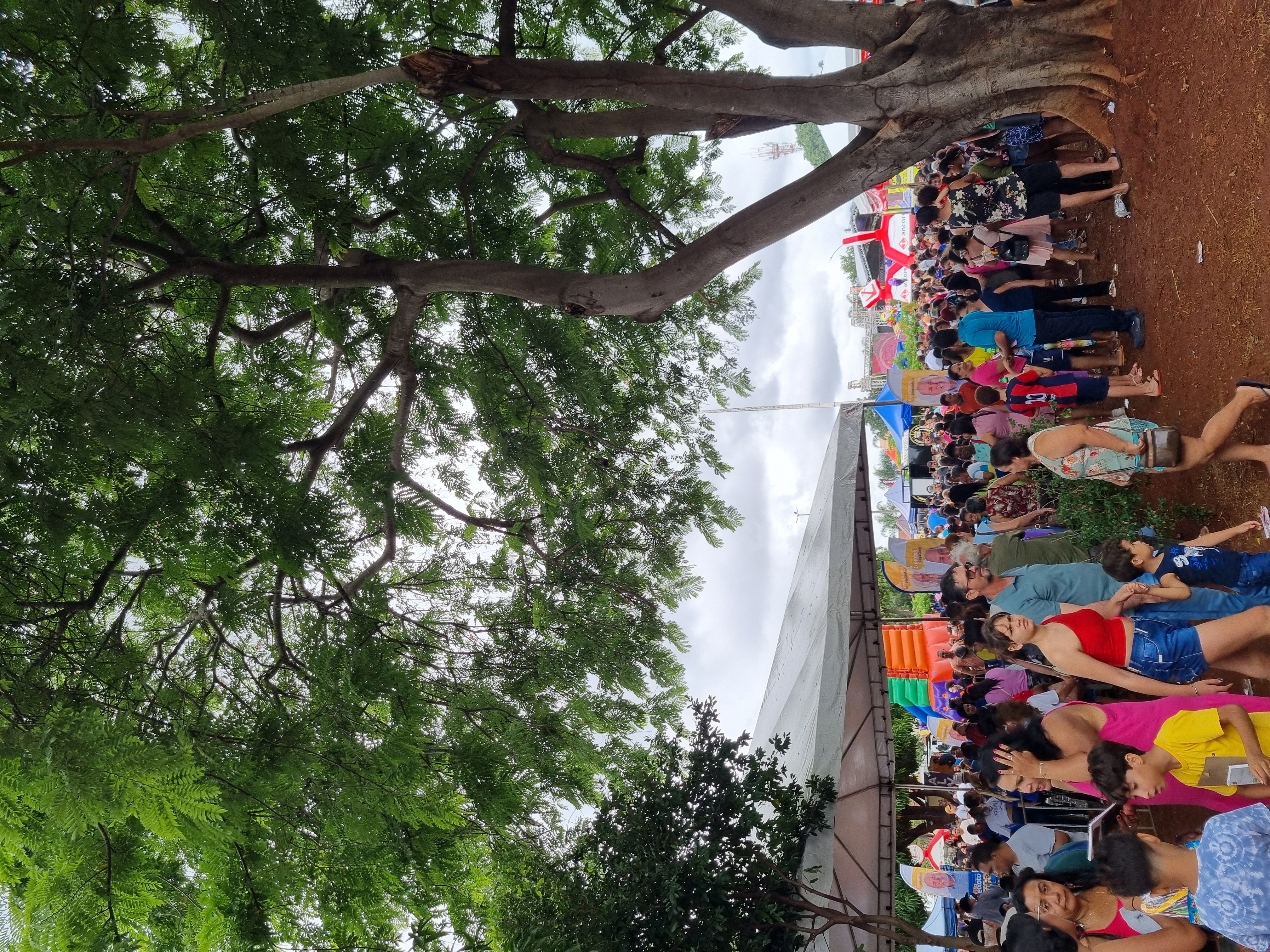 Praça do Violeiro no Urias Magalhães, Goiânia, em fevereiro de 2025