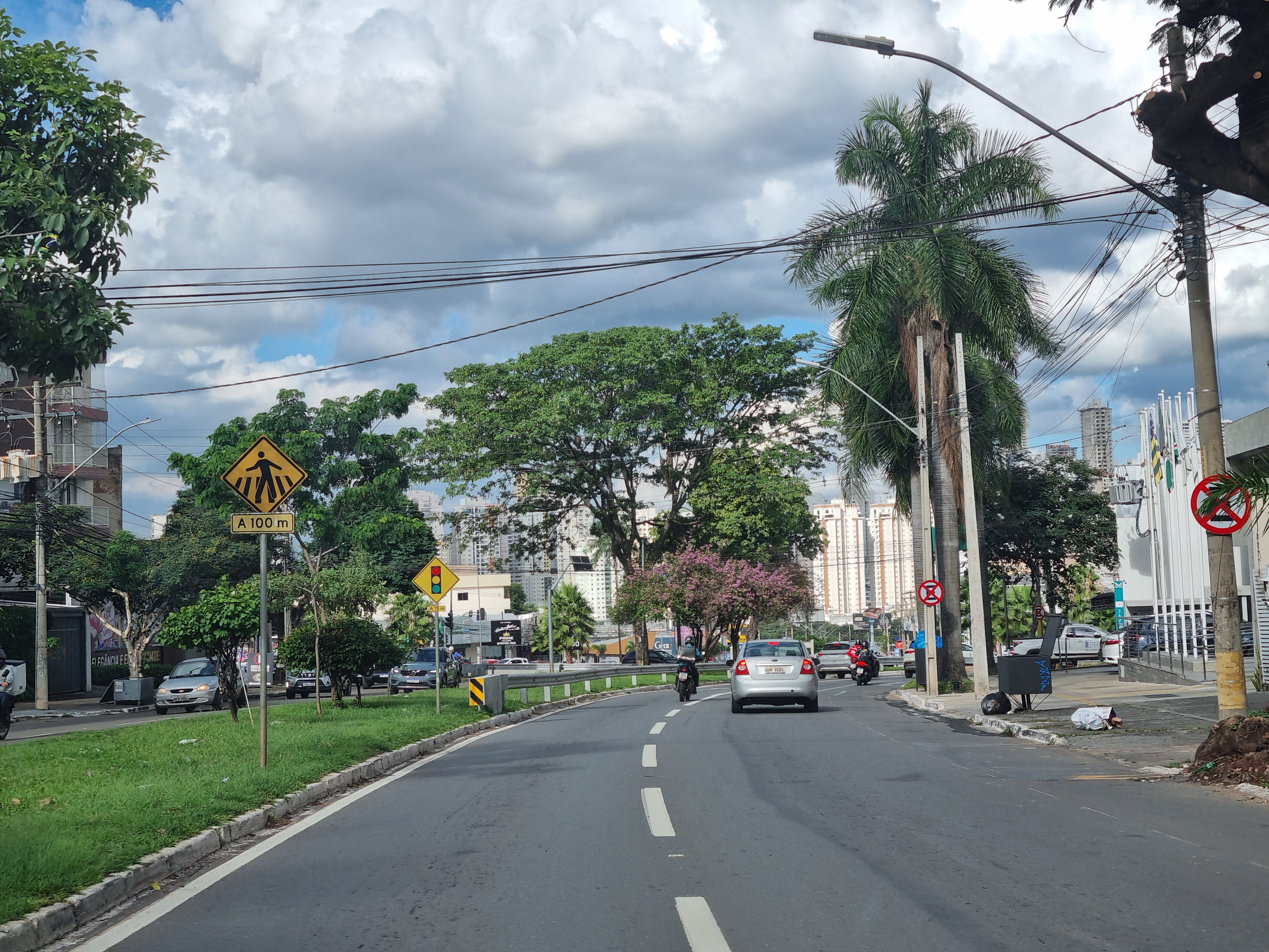 Avenida 136, Setor Sul, Goiânia, April 29, 2025