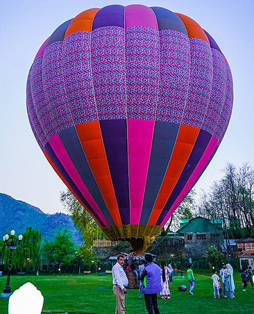 Hot Air Baloon in Kashmir presented by trivilio