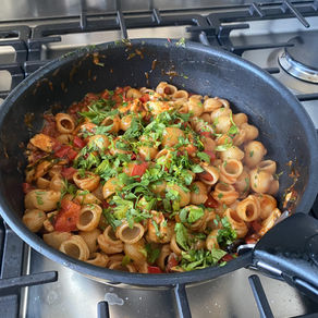 MEDITERRANEAN TUNA PASTA