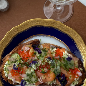 SMOKED SALMON TARTINE