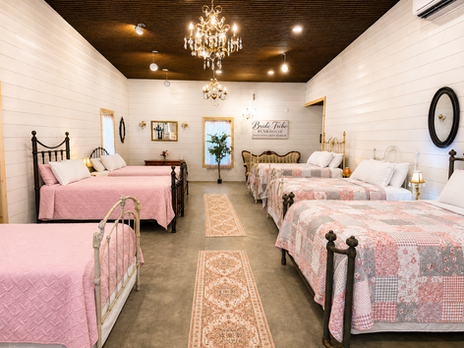 Bridal Bunkhouse and wedding party accommodations at Painted Lakes Ranch Texas weekend wedding venue near Fort Worth