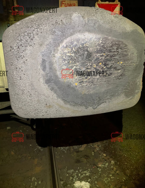 Fufwa WagonXpert Unterteil eines Güterwagens mit Beschädigung am Boden.