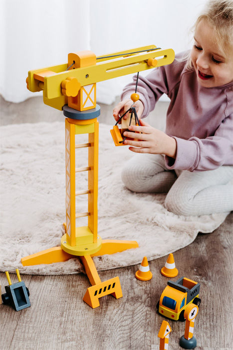 Thumbnail: Wooden crane