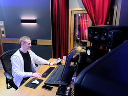 1CCFBBD9-5FFD-491A-9A55-792B0CEAD506.heic~3