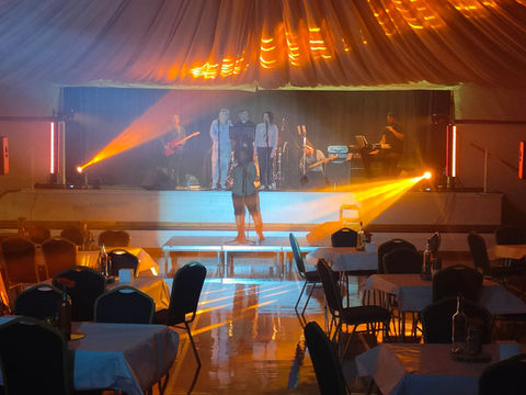 Lighting a concert